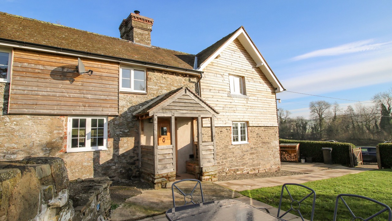 Photo of Others in Clun