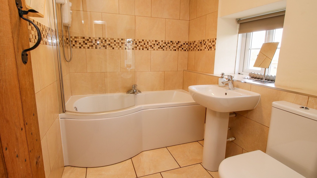Photo of Bathroom in Clun