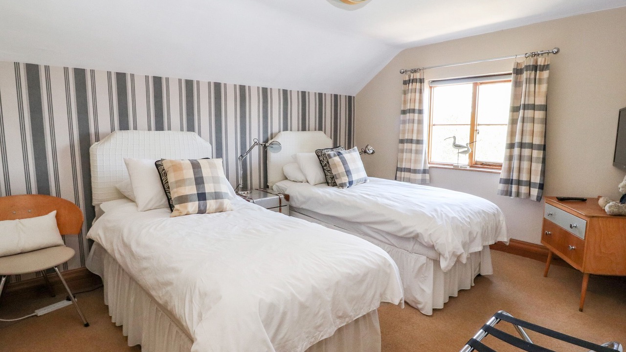 Photo of Others in Mickle Trafford