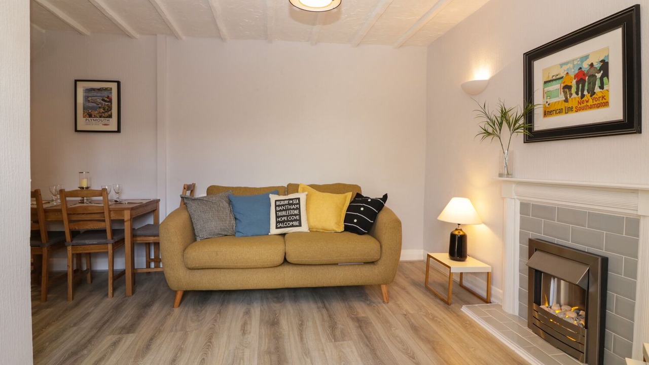 Photo of Bedroom in Torquay City Centre