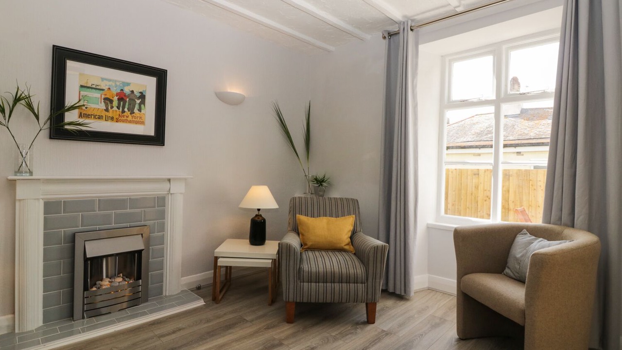 Photo of Bedroom in Torquay City Centre