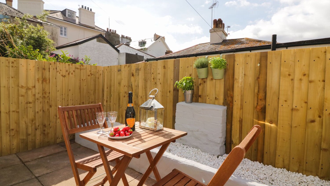 Photo of Patio Balcony in Torquay City Centre