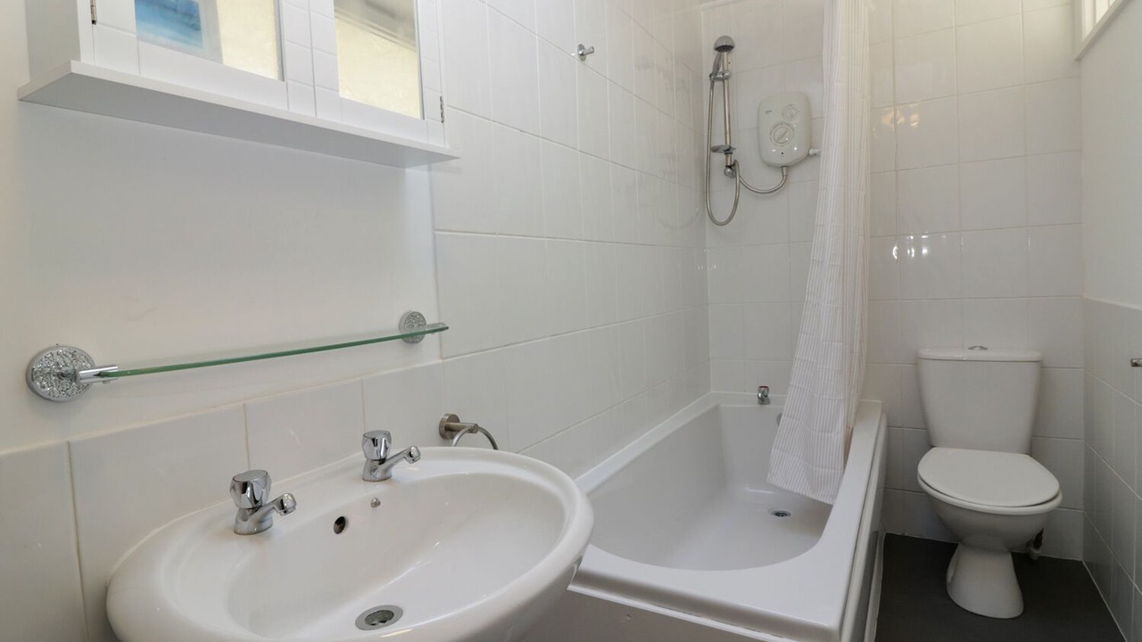 Photo of Bathroom in Torquay City Centre