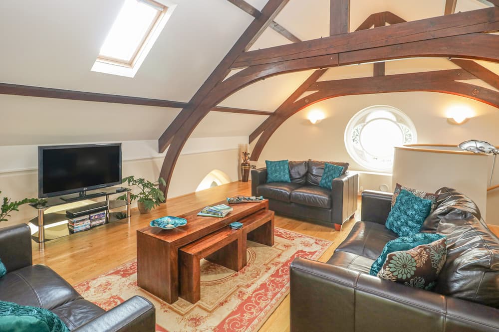 Photo of Others in Sturminster Marshall