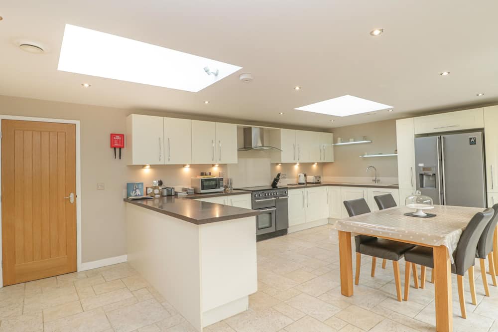 Photo of Others in Sturminster Marshall