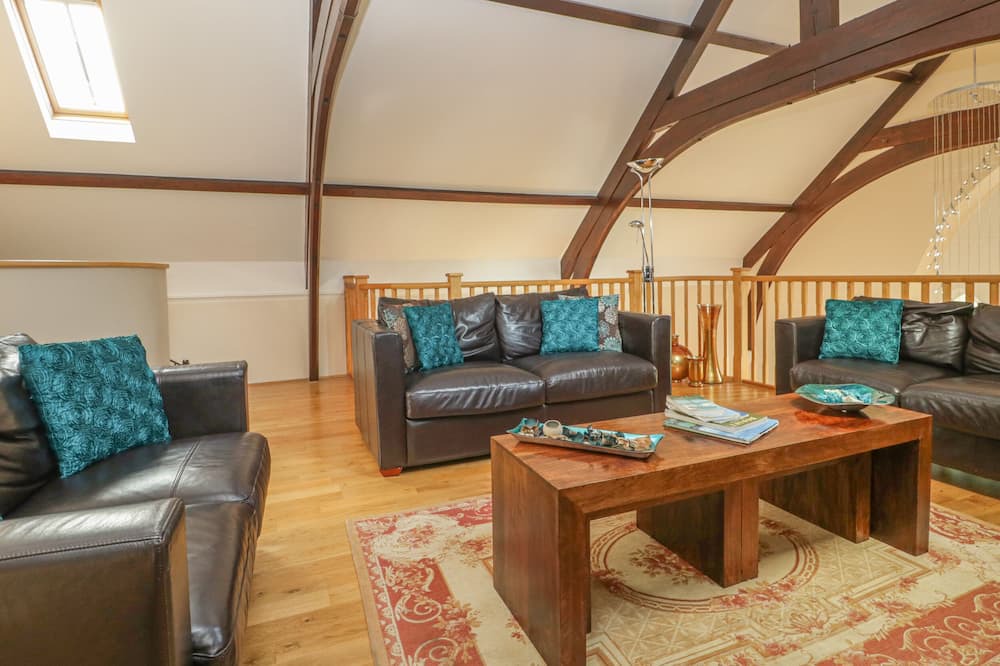 Photo of Others in Sturminster Marshall