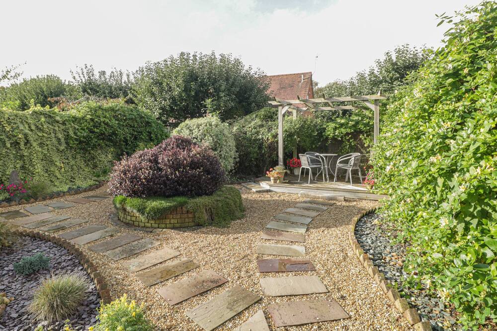 Photo of Others in Sturminster Marshall