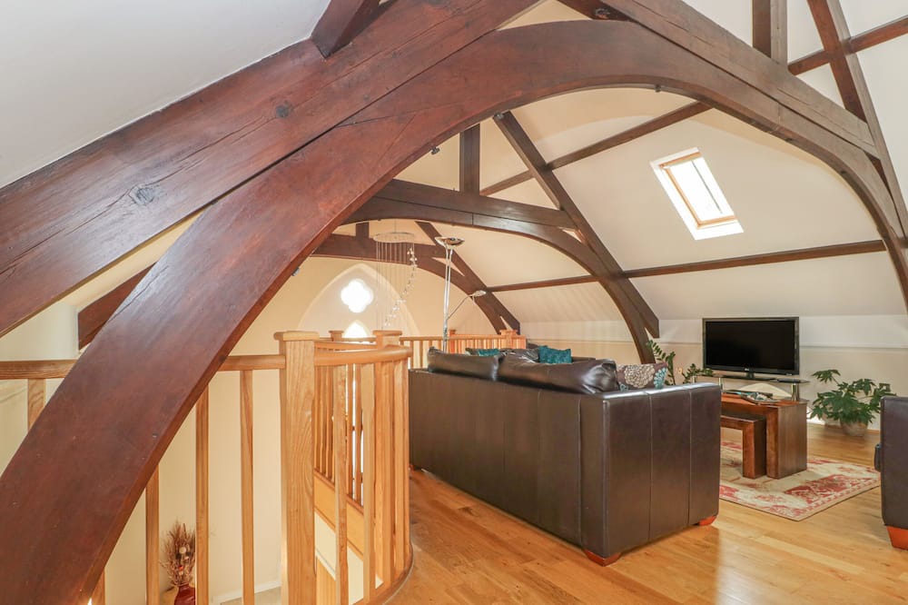 Photo of Others in Sturminster Marshall