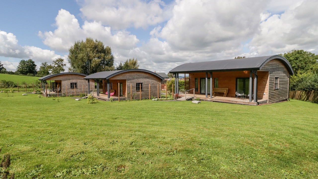 Photo of Others in Cannards Grave