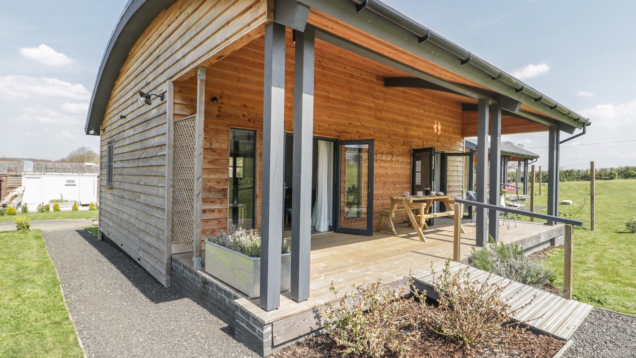 Photo of Outdoor in Cannards Grave