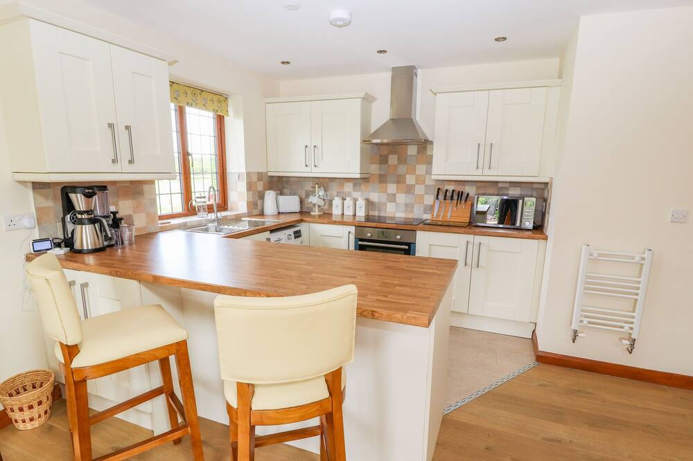 Photo of Kitchen in New Broughton