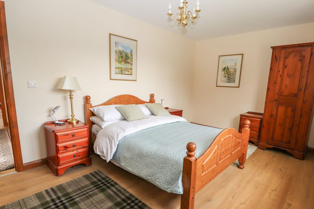 Photo of Others in New Broughton