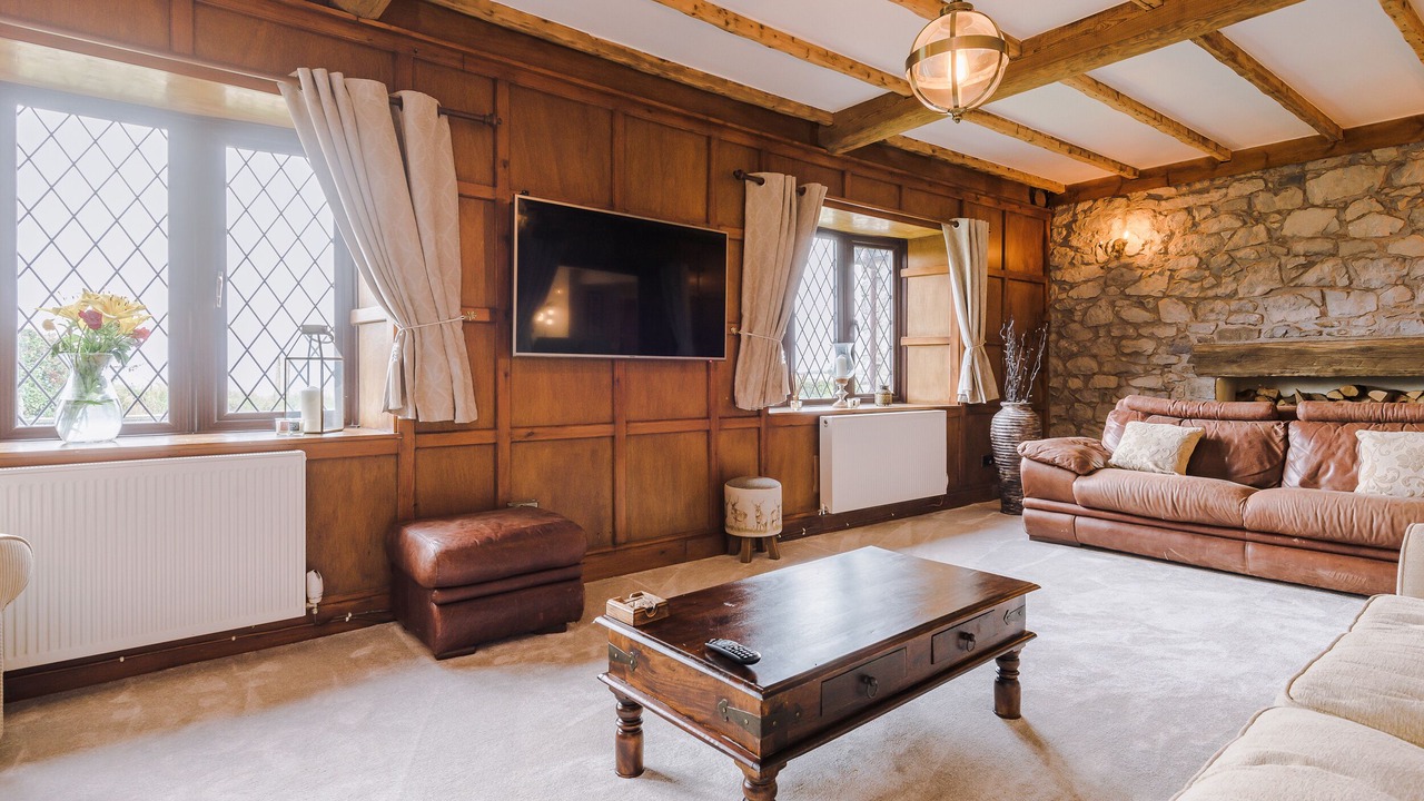 Photo of Others in Axton