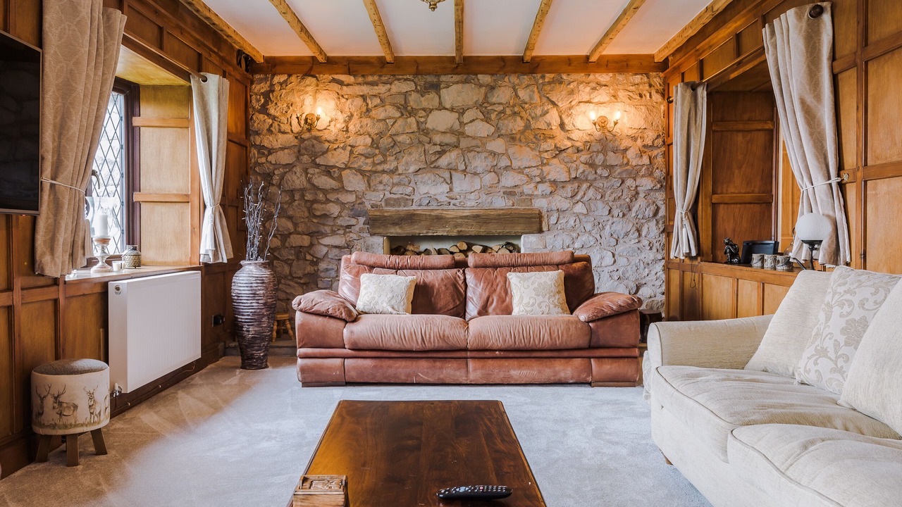 Photo of Livingroom in Axton