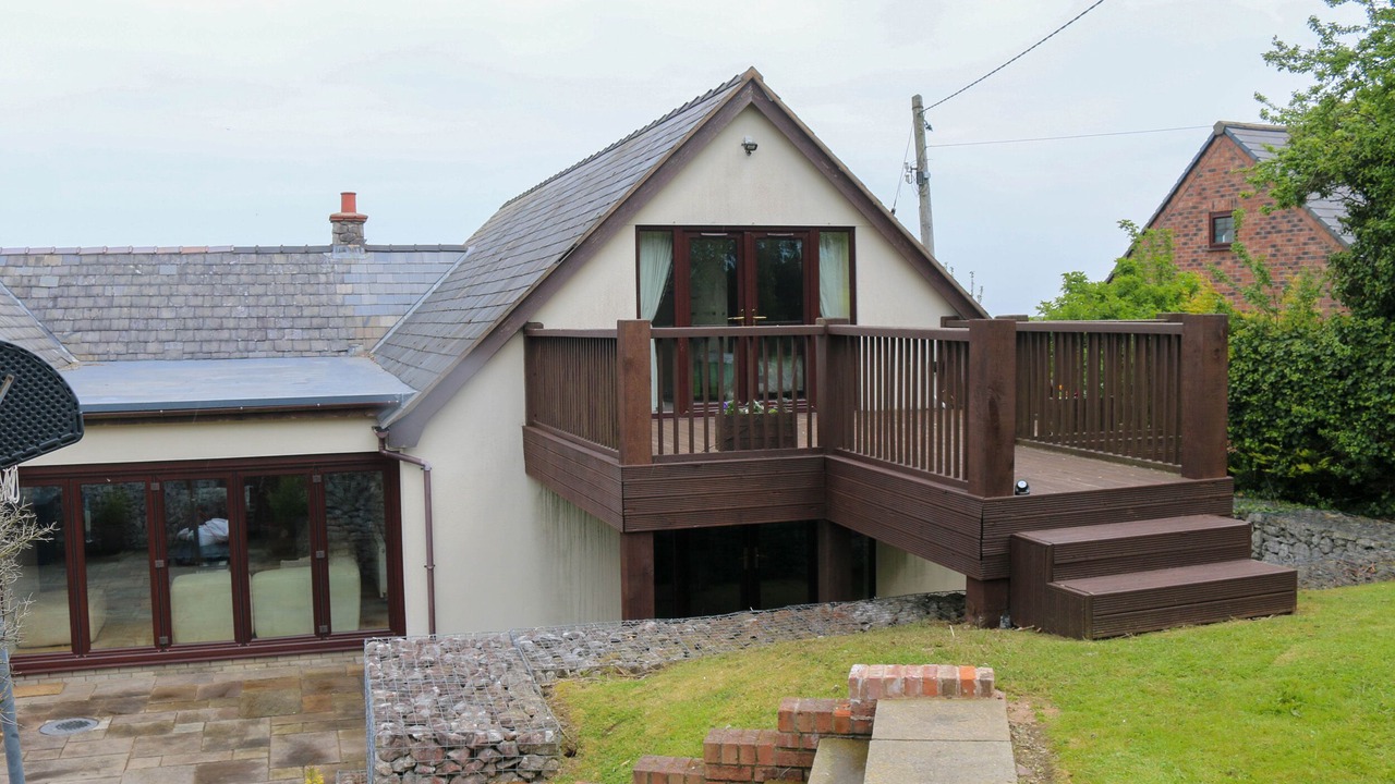 Photo of Others in Axton