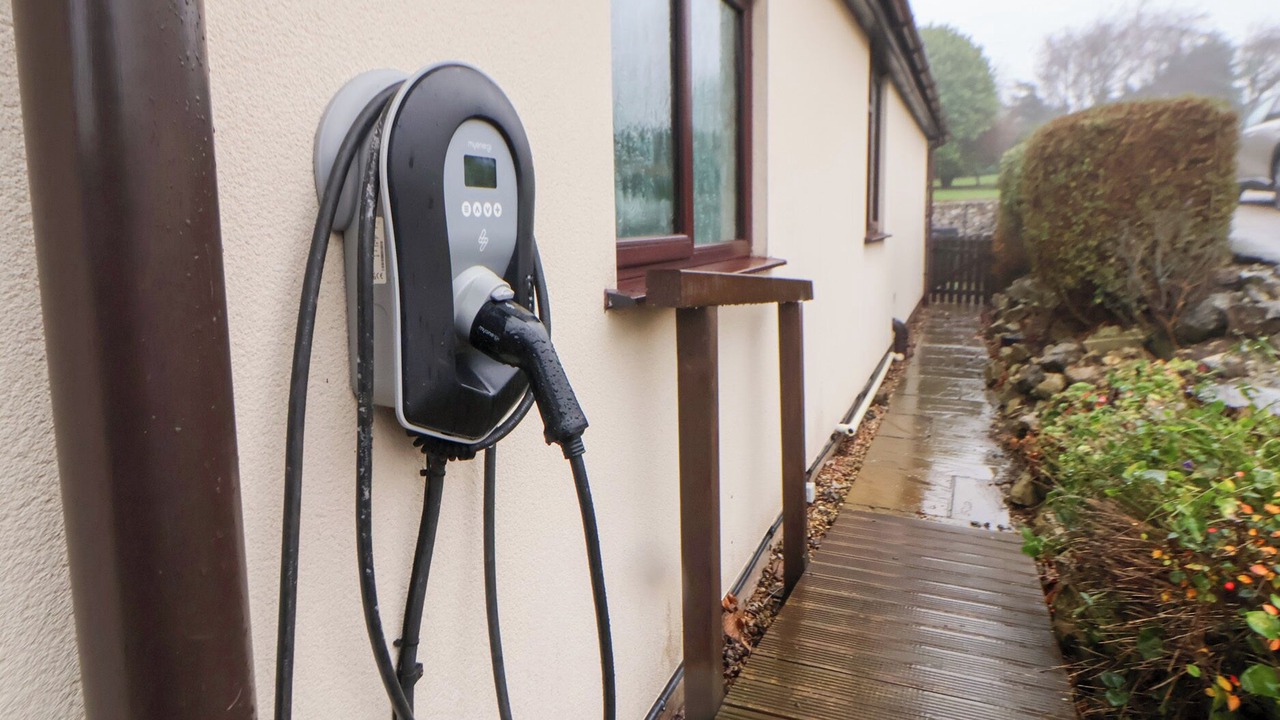 Photo of Others in Axton