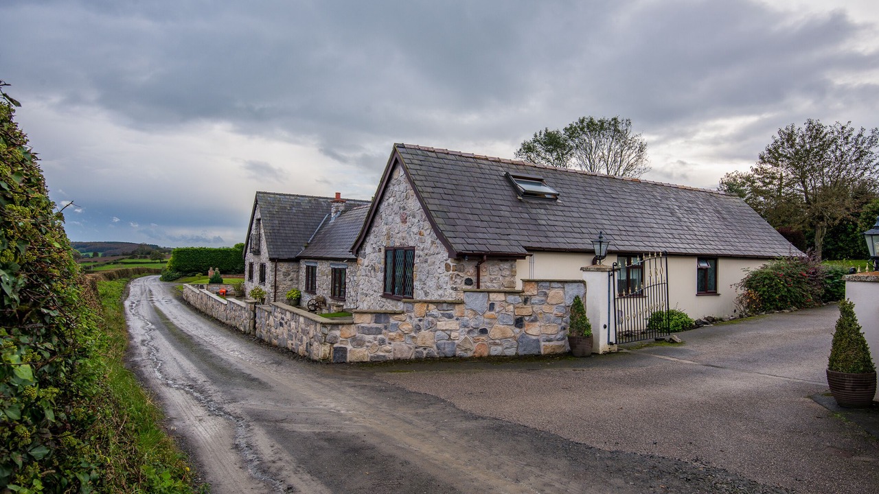 Photo of Outdoor in Axton