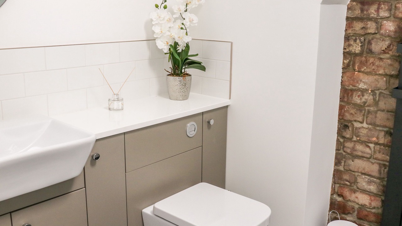 Photo of Bathroom in Giggleswick