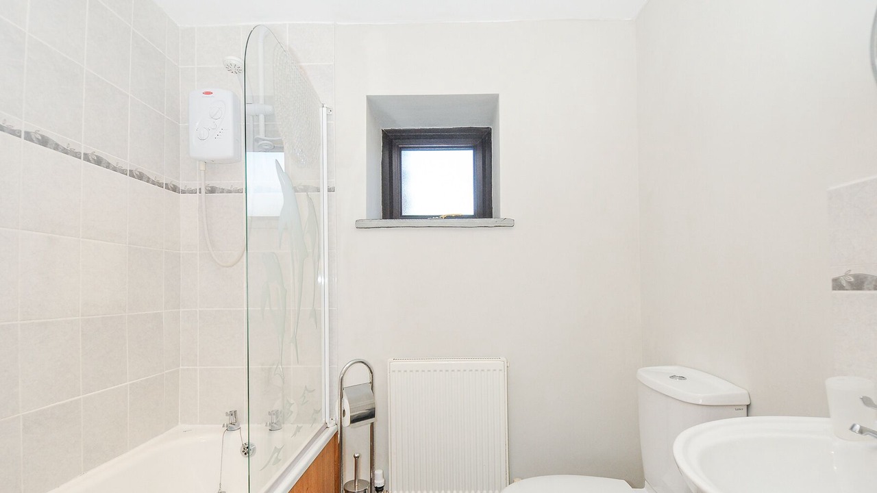 Photo of Bathroom in Brazzacott