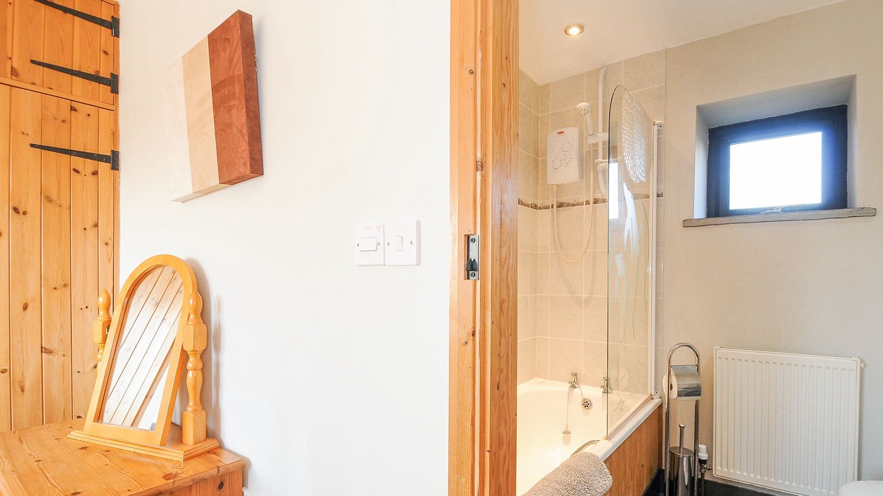 Photo of Bathroom in Brazzacott