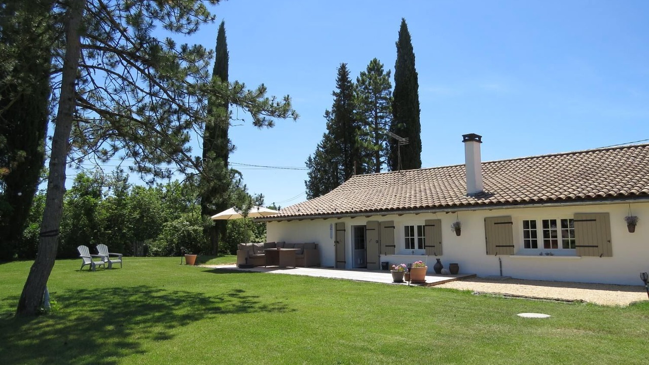 Photo of Outdoor in Devillac