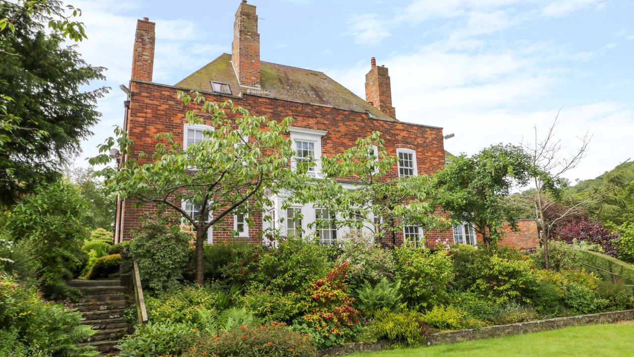 Photo of Others in South Cliff