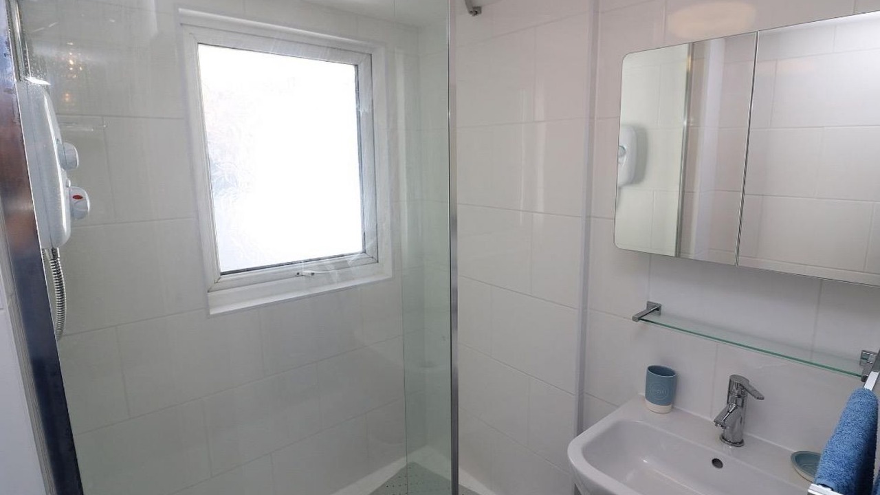 Photo of Bathroom in Portreath