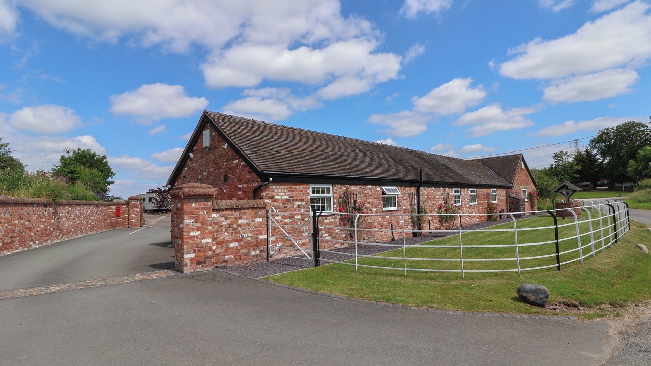 Photo of Outdoor in Wimbolds Trafford