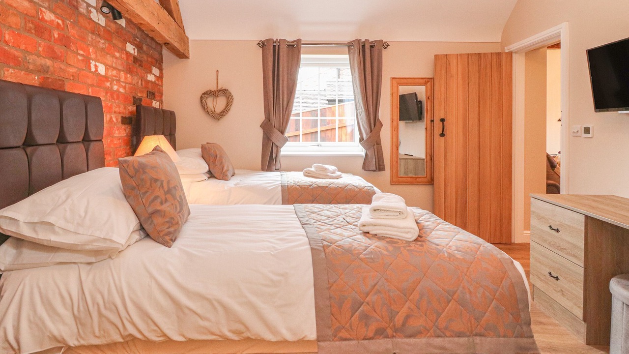 Photo of Others in Wimbolds Trafford