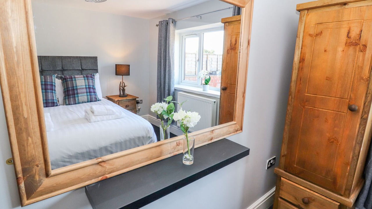 Photo of Bedroom in Saint Asaph