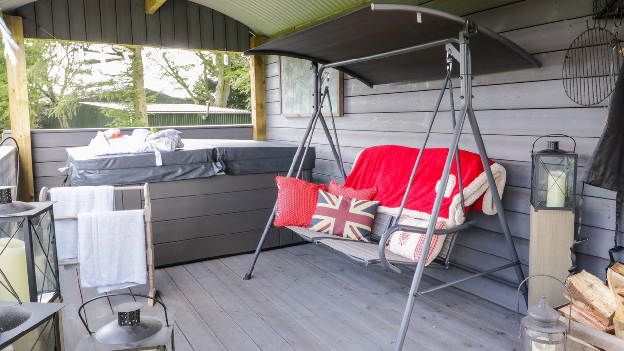 Photo of Others in Hayton