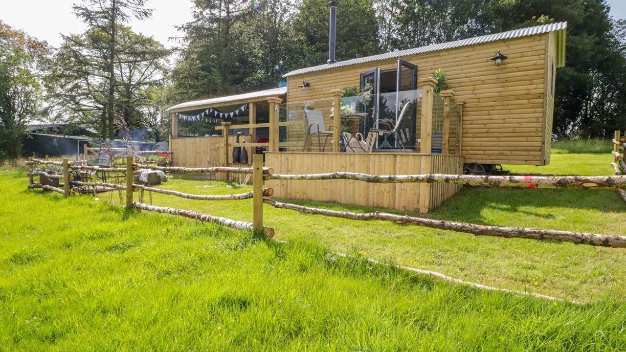 Photo of Others in Hayton