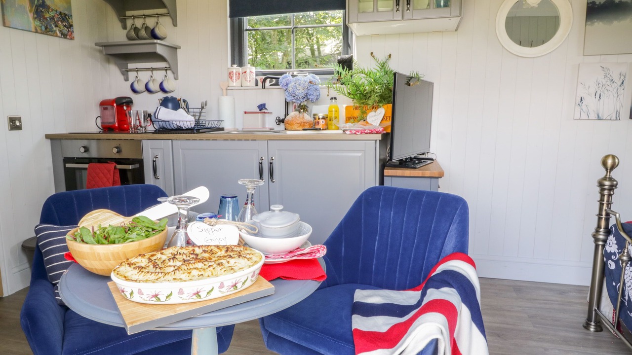 Photo of Others in Hayton