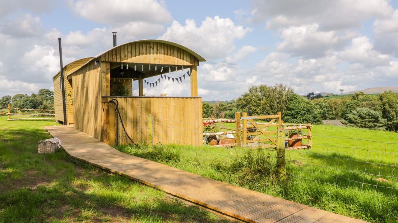 Photo of Others in Hayton