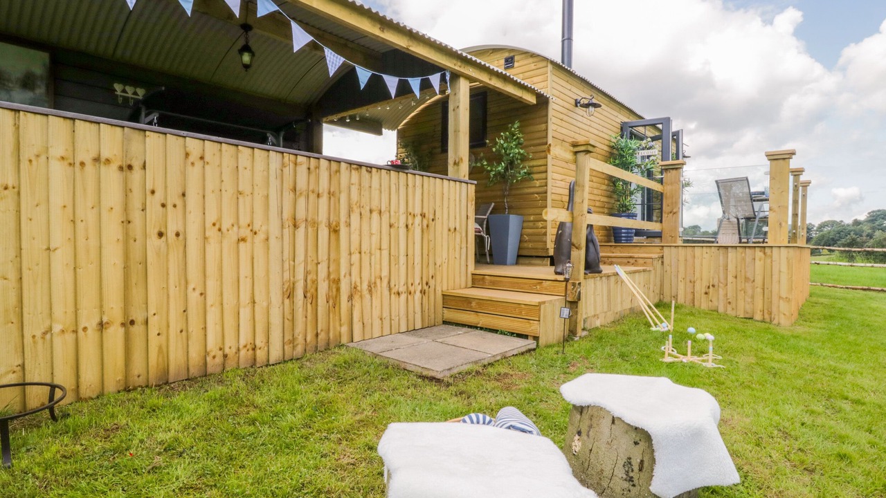 Photo of Others in Hayton