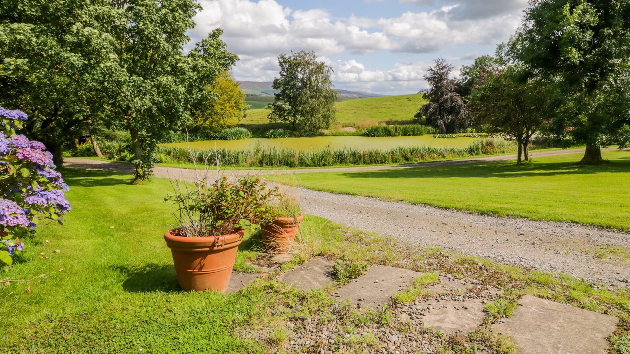 Photo of Others in Hayton