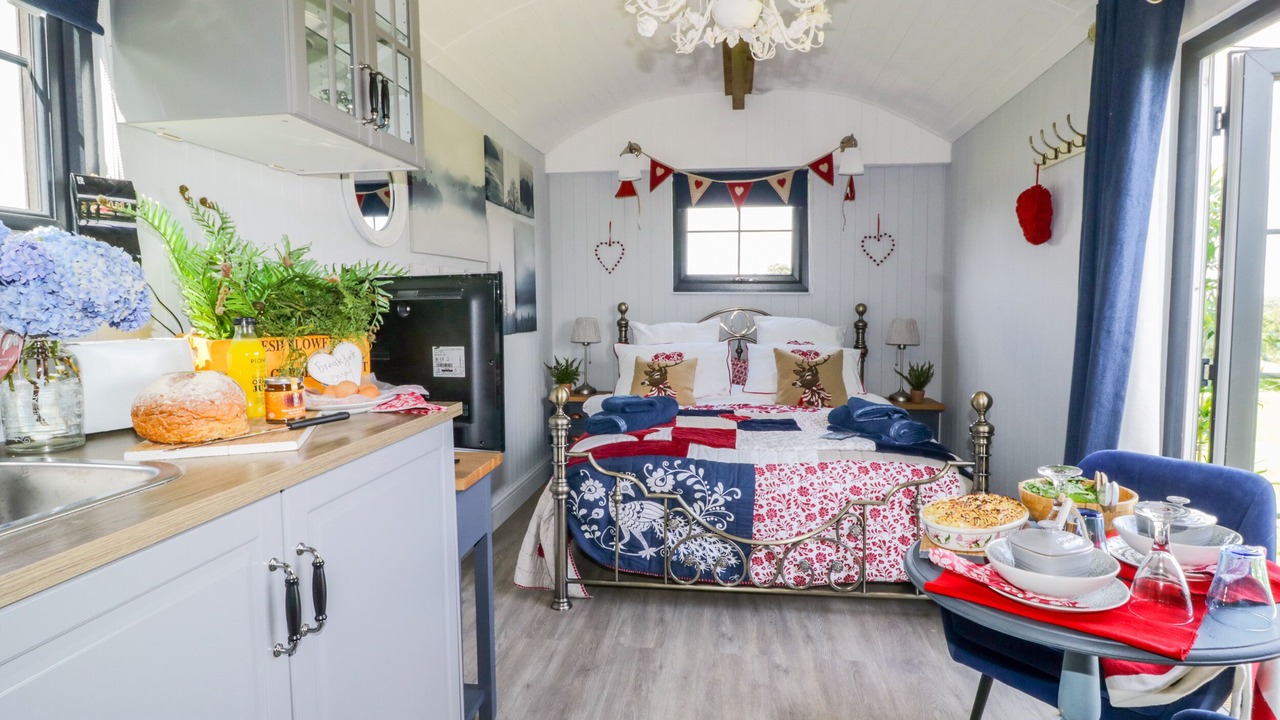 Photo of Others in Hayton