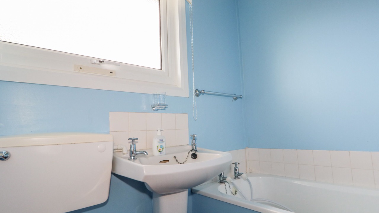 Photo of Bathroom in Anderby Creek