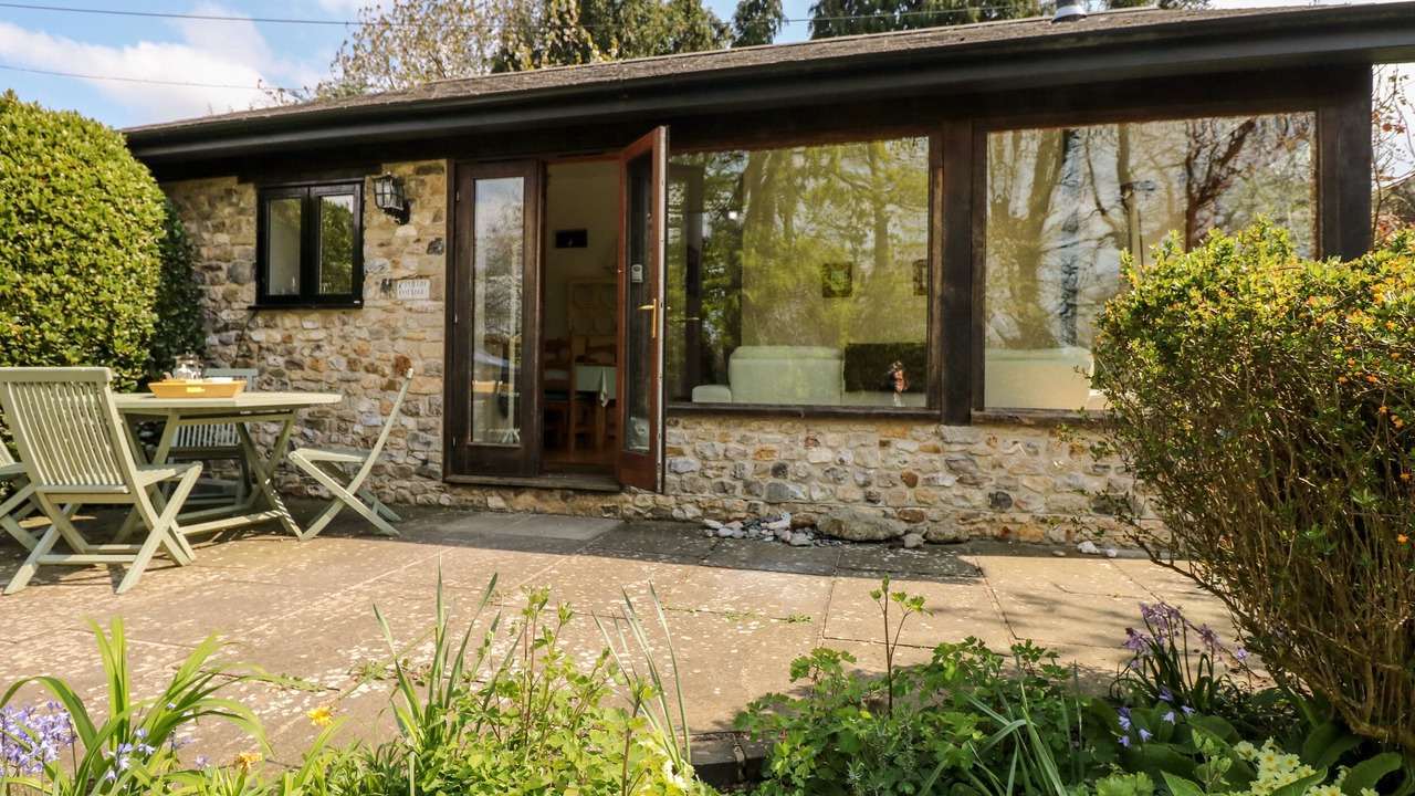 Photo of Patio Balcony in Hawkchurch