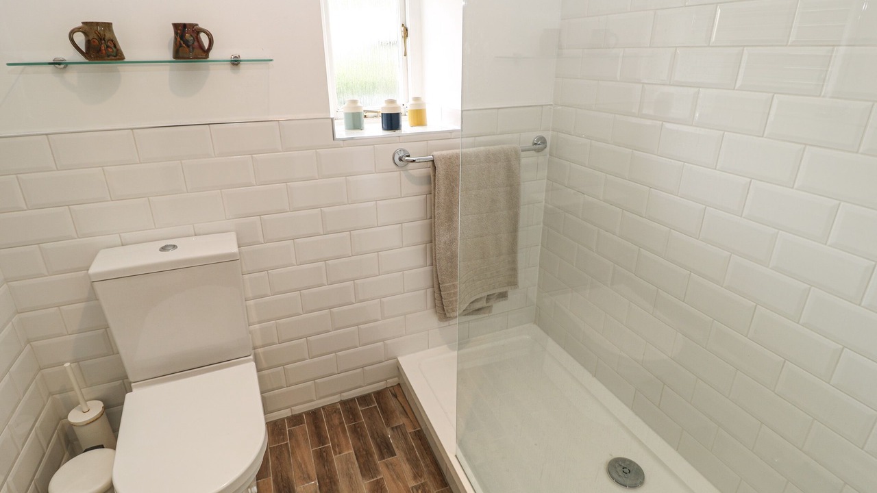 Photo of Others in Holmbridge