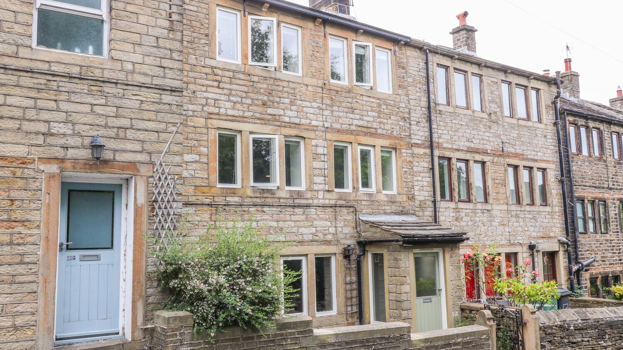 Photo of Others in Holmbridge