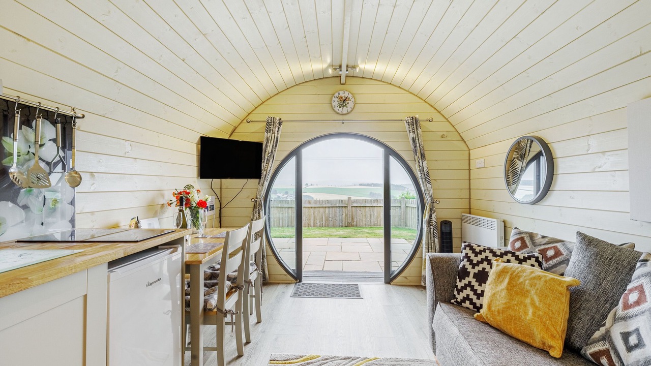 Photo of Others in Kingswood