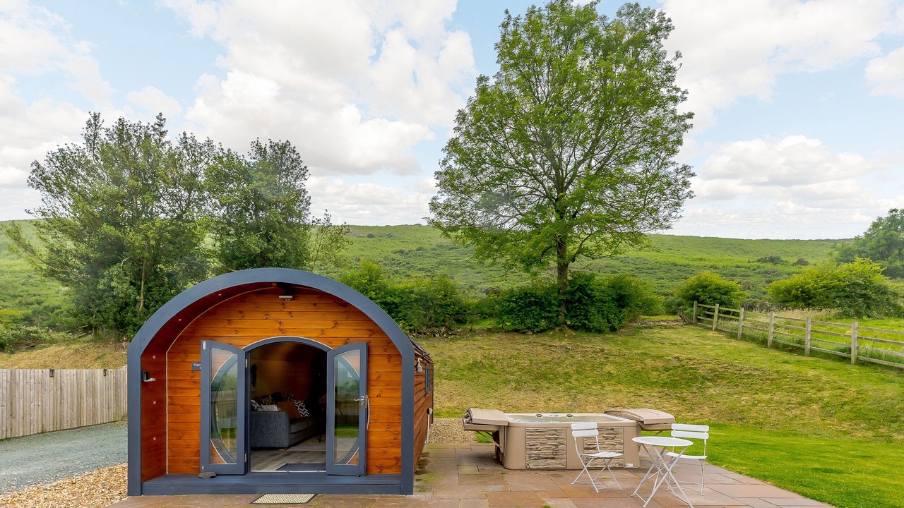 Photo of Others in Kingswood