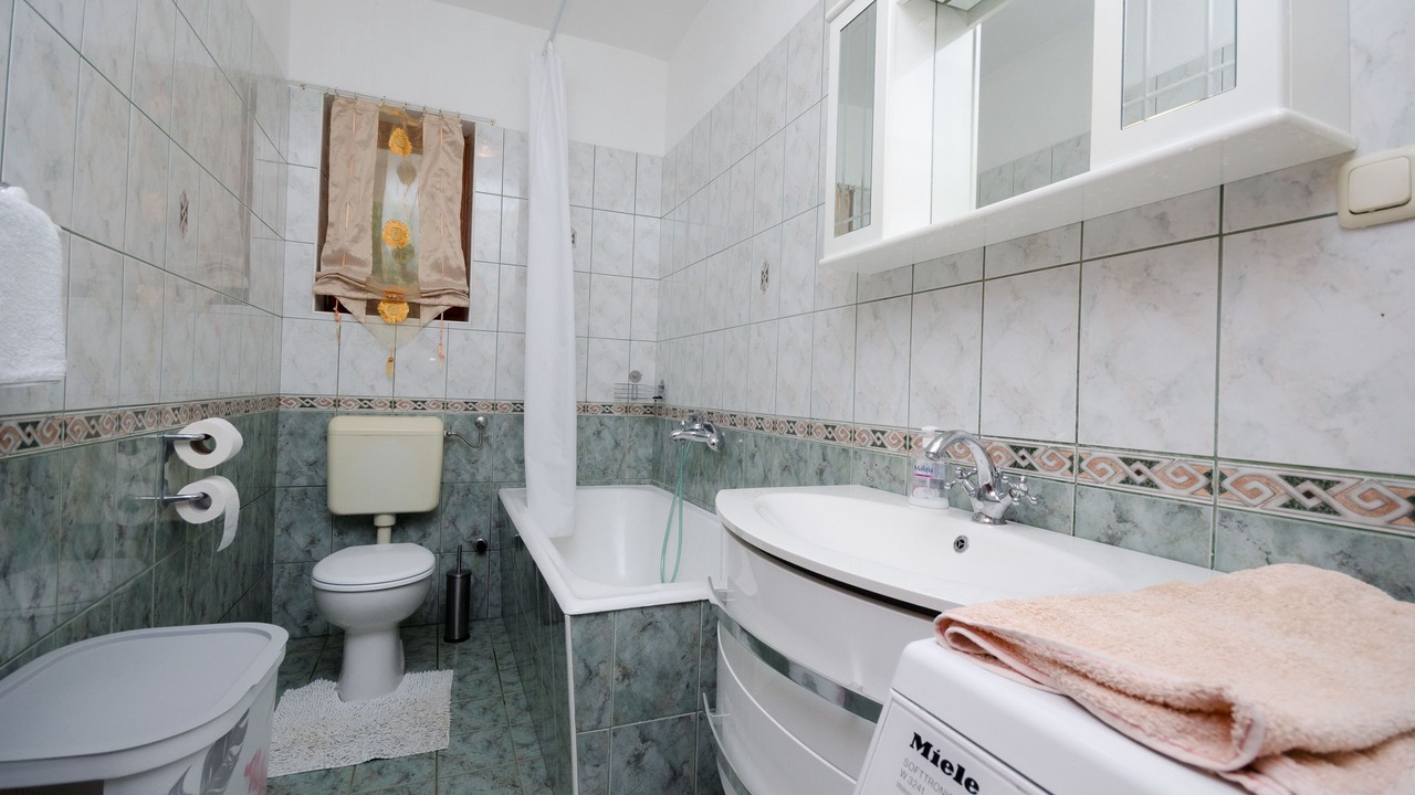 Photo of Bathroom in Rab