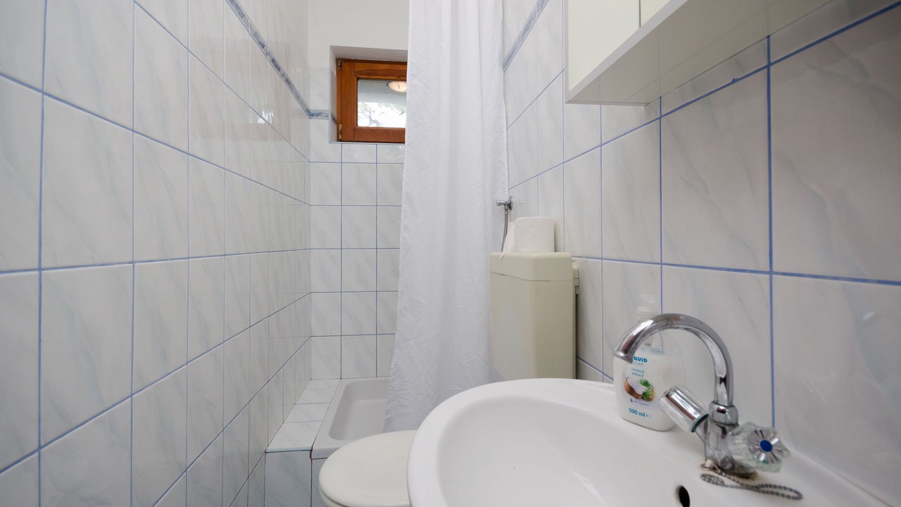 Photo of Bathroom in Rab
