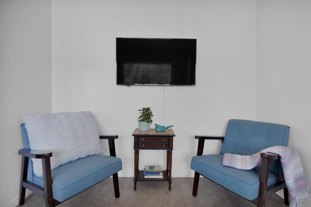 Photo of Livingroom in Pacific Beach