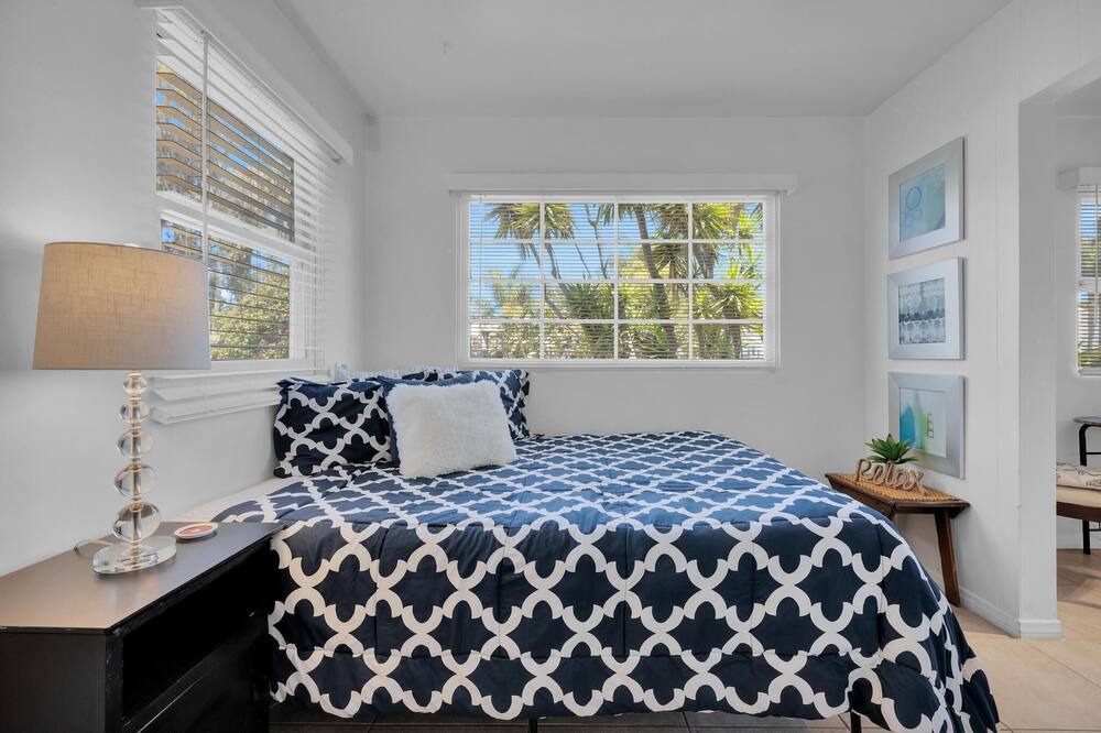 Photo of Bedroom in Pacific Beach