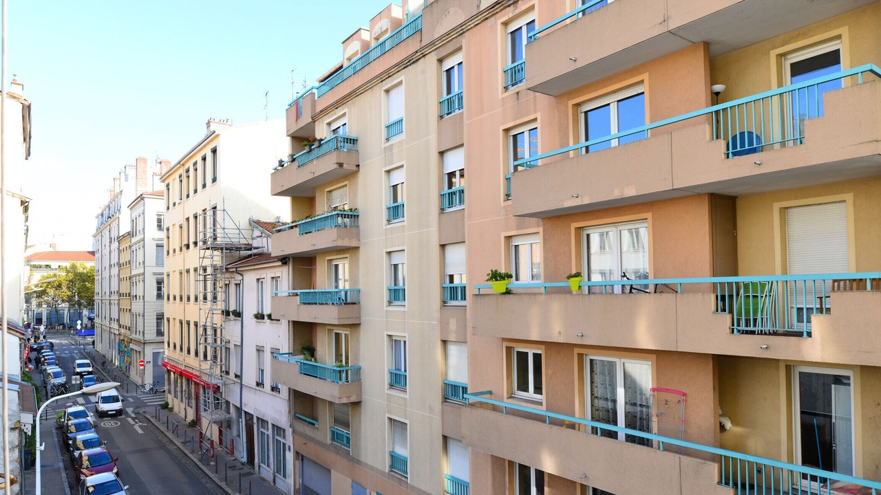 Photo of Patio Balcony in Saint Michel - Mairie