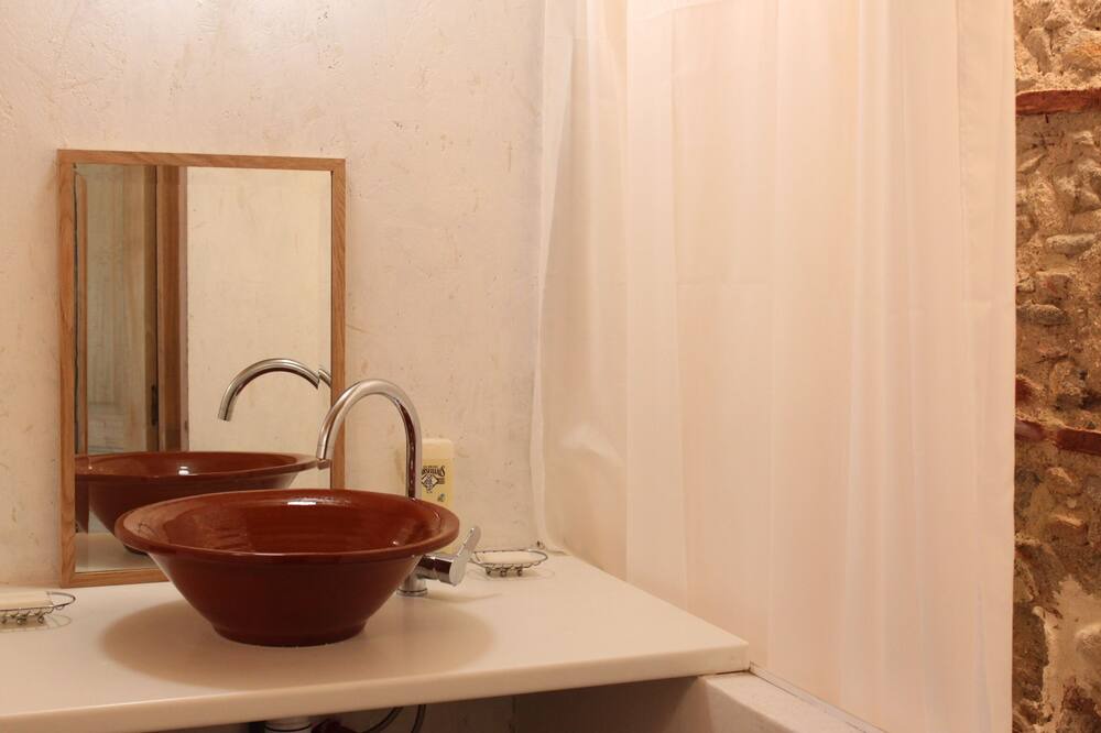 Photo of Bathroom in Alenya