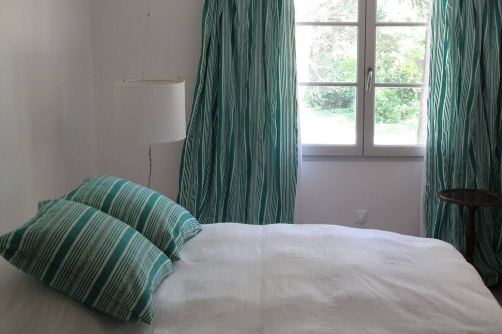 Photo of Bedroom in Alenya